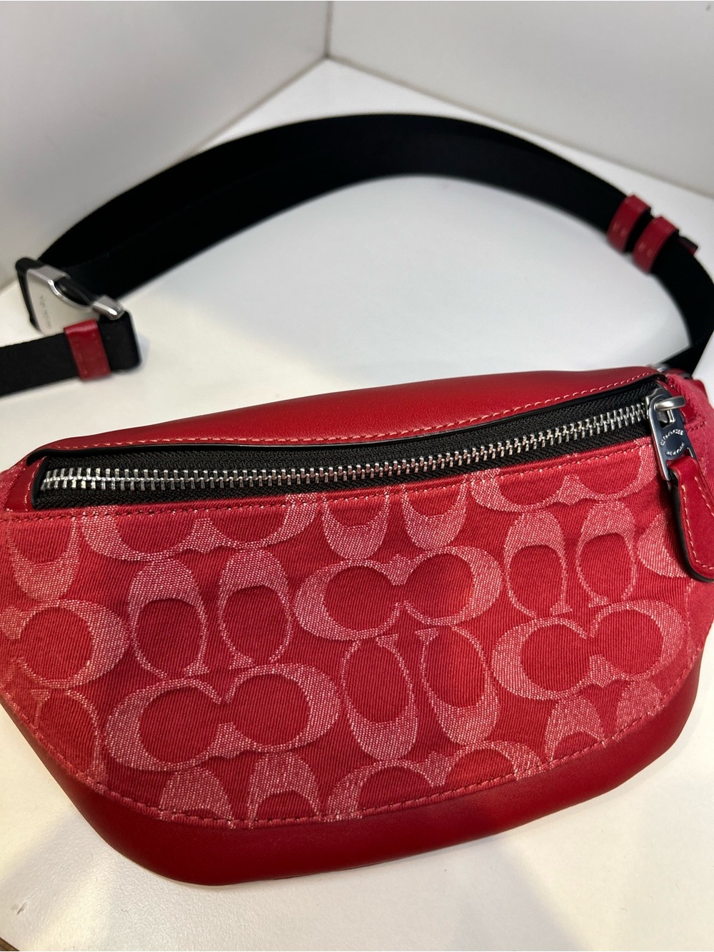 COACH red Leather canvas logo Men’s wareen mini Belt Bag new